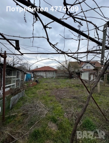 Продава се къща с двор 540 кв.м в с. Присово, снимка 2 - Къщи - 53936155