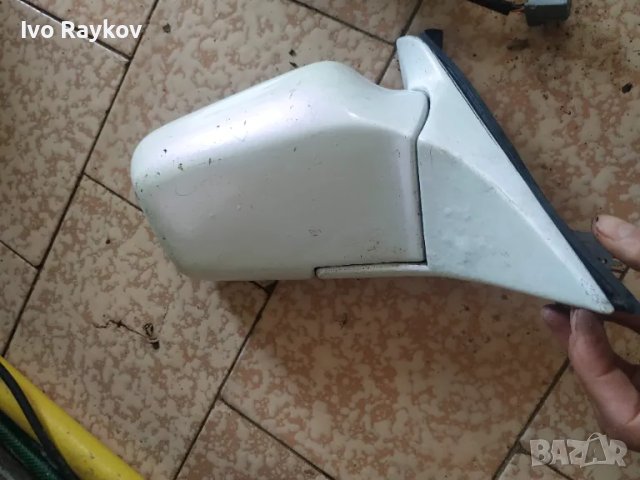 Дясно огледало за BMW E30 Left Side Door Wing Mirror 4-wire 19045250, снимка 1 - Части - 45097913