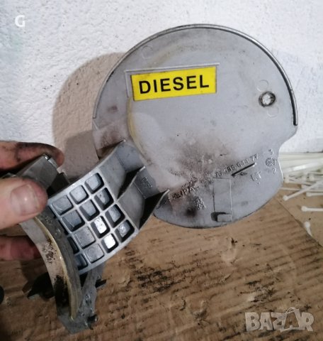 Пежо 307 SW Вратичка за Резервоар , снимка 8 - Части - 42843401