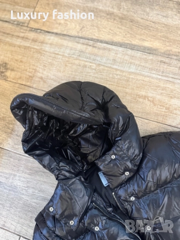 Дамско яке Prada, снимка 11 - Якета - 52463938