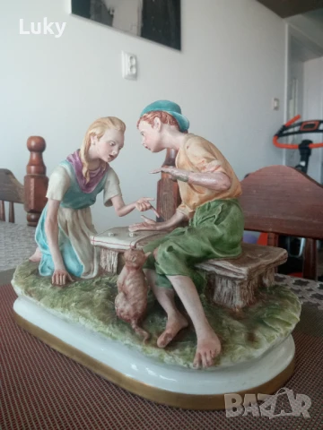 Стилно и красиво произведение на изкуството-Порцелан., снимка 4 - Антикварни и старинни предмети - 50227614