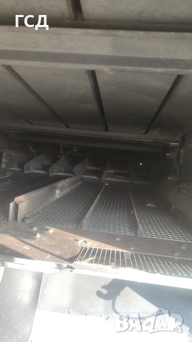 Зърно комбайн Клас Лексион 670 Монтана 4х4, снимка 4 - Селскостопанска техника - 54118421