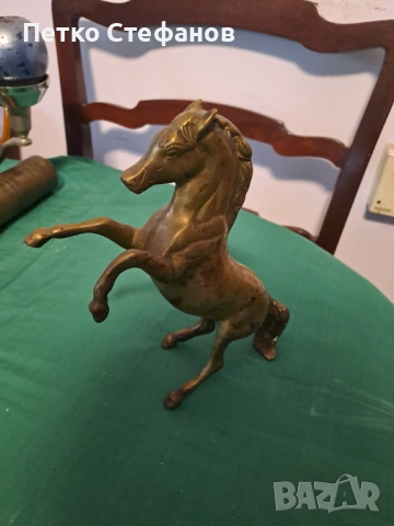 Статуетка на кон от месинг