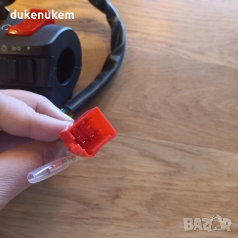 Универсален 12V превключвател за мотор, комплект ляв/десен, за кормило 7/8", снимка 11 - Аксесоари и консумативи - 52492504