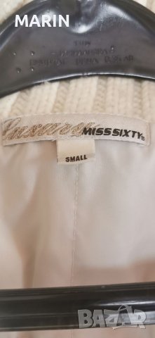 Дамско спортно яке, снимка 3 - Якета - 40691830