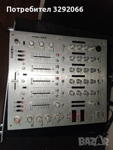 миш пулт, снимка 3 - Ресийвъри, усилватели, смесителни пултове - 53114497