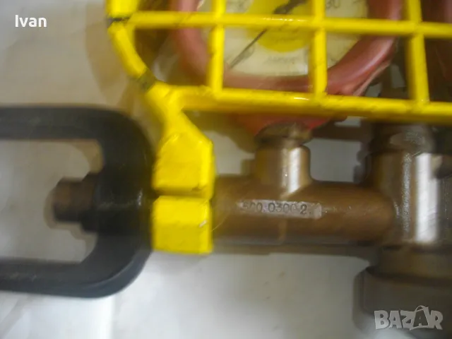 MESSER GRIESHEIM Оригинален РЕДУЦИР ВЕНТИЛ ЗА АЦЕТИЛЕН за оксижен Масивен с предпазна решетка метал, снимка 8 - Други инструменти - 47545903