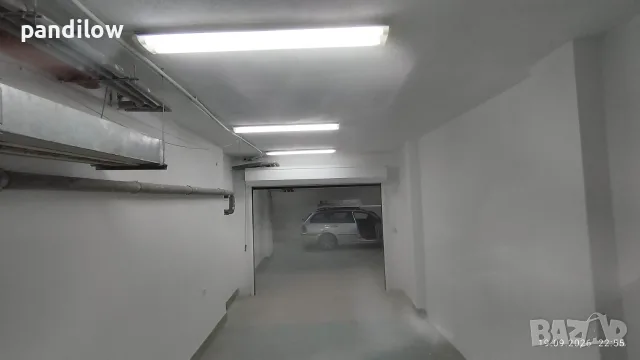 Продавам двоен гараж в центъра на София, снимка 3 - Гаражи и паркоместа - 55365462