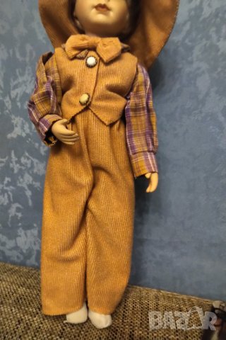 Порцеланова кукла колекционерска , снимка 3 - Колекции - 34145424