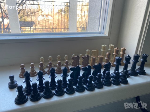 ✅стари фигури шах от бакелит, снимка 2 - Други ценни предмети - 35346670