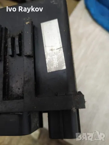 Реле за перка YWB 100970 LandRover , ЛендРовър Фрилендър, снимка 4 - Части - 49549093