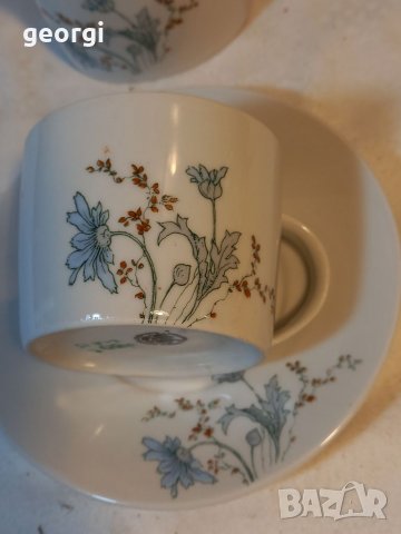 Български порцеланов сервиз за чай кафе  30/1, снимка 3 - Сервизи - 38707909