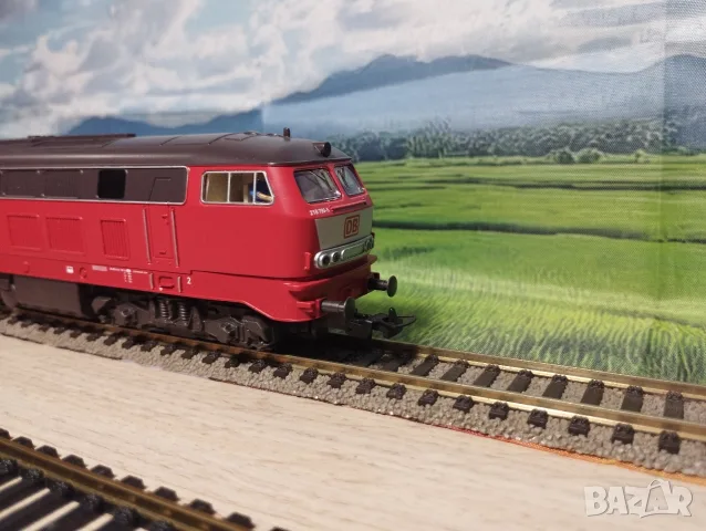 Дизелов локомотив Piko BR218 HO 1/87, снимка 4 - Колекции - 55812369