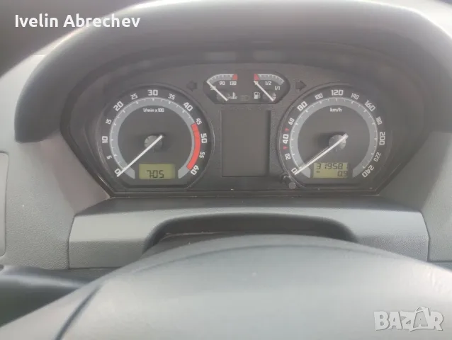 Skoda fabia 1.4 дизел, перфектна, снимка 9 - Автомобили и джипове - 56347362
