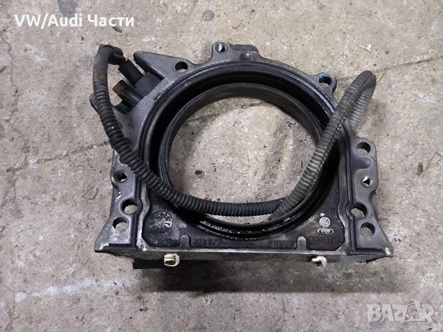 Капак семеринг колянов вал за Голф 4 Ауди А3 Сеат Шкода VW Golf 4 Audi A3 Seat Skoda 030171C, снимка 2 - Части - 53329779
