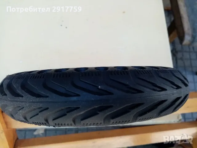 Продавам плътни гуми за тротинетка 10 цола, снимка 2 - Други спортове - 47493751