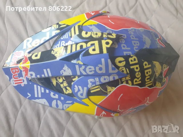 Кросова каска Red Bull, снимка 3 - Спортна екипировка - 55940604