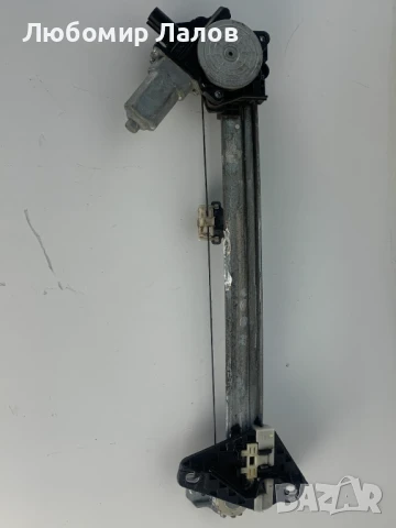 Задно дясно моторче стъклоповдигач Honda Civic 8 gen. (06-11)г. 