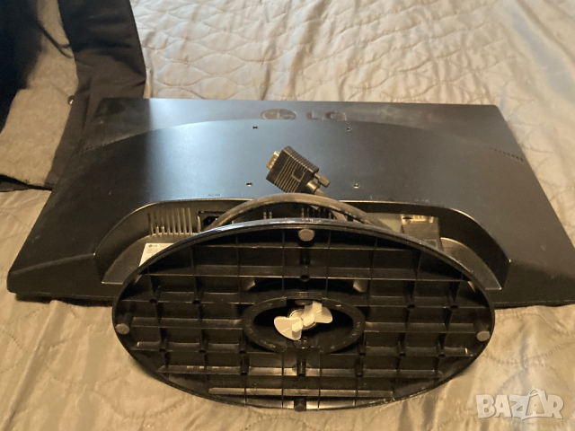 Монитор за компютър LG FLATRON W2243S model