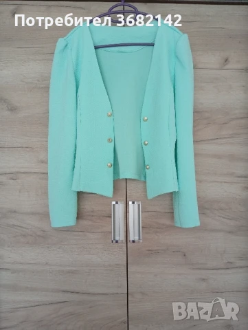 продавам дамско сако 