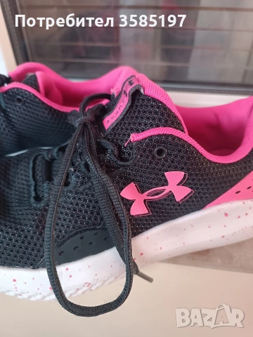 Детски маратонки Under Armour, снимка 2 - Детски маратонки - 53896586