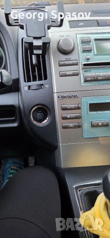 Toйота Корола Версо 1,8, снимка 6 - Автомобили и джипове - 54080110