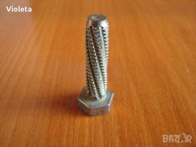 Винт резбонарязващ ф6х25мм шестостенна глава 200бр., снимка 2 - Други инструменти - 42154125