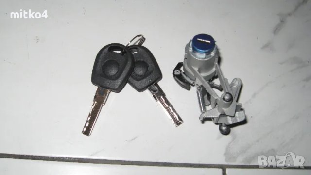 патрон с ключалка за багажник фолкваген шаран, снимка 3 - Части - 49233467