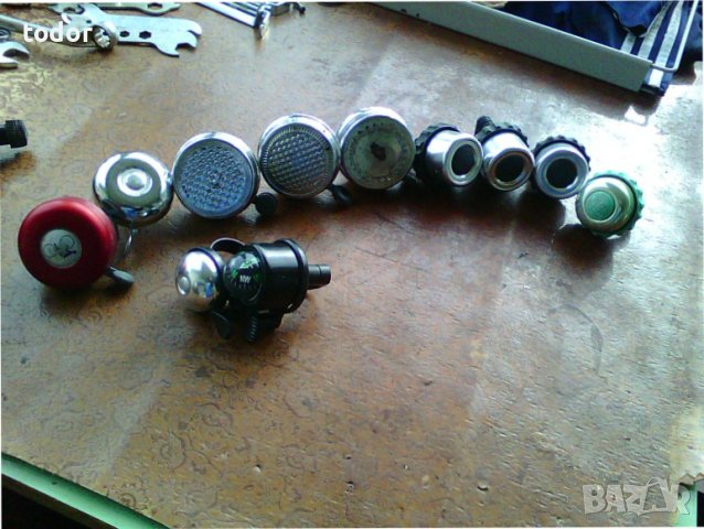 продавам звънчета и седалка, снимка 7 - Аксесоари за велосипеди - 42563015