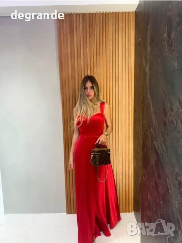 Червена Дамска рокля от сатен 