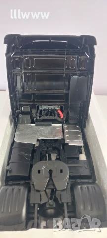  DAF XF Space Cab- 2018, 1:18, снимка 6 - Колекции - 51329973