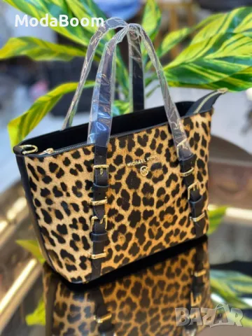 Michael Kors дамски чанти Различни цветове , снимка 8 - Чанти - 48854074