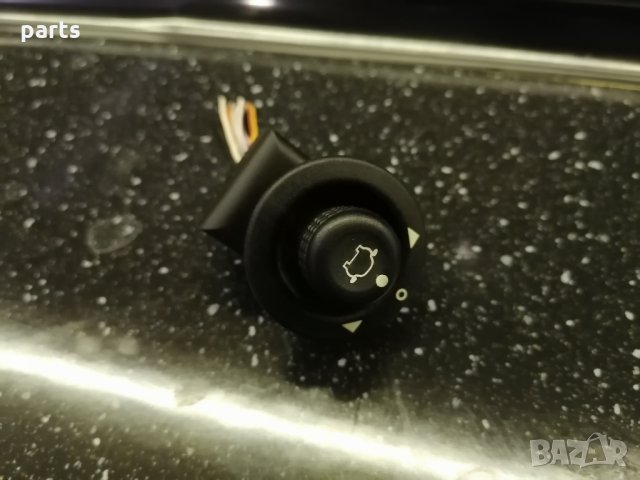 Бутон Регулиране Огледала Форд Мондео - Фокус - Фиеста - Транзит N, снимка 3 - Части - 29536787