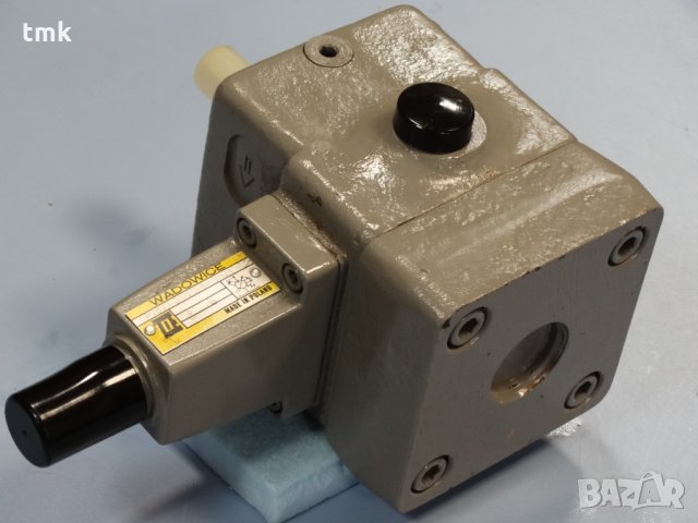 Хидравлична помпа WADOWICE PW6W3-30/25R8MC83A, снимка 2 - Резервни части за машини - 30263572