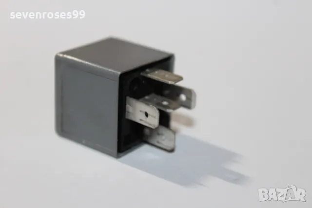 Реле Renault 7700421178, снимка 2 - Части - 48828584