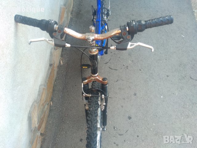 Планински бегач 26" umit blak hawk, снимка 3 - Велосипеди - 33752446