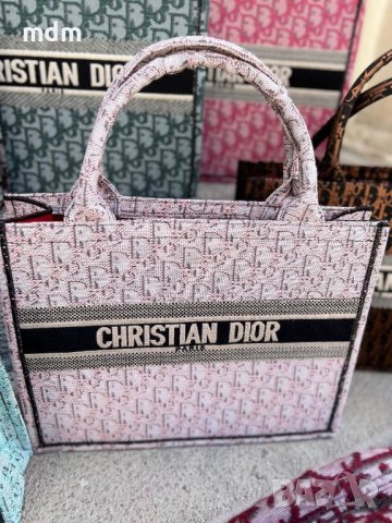 Хит модел дамски чанти Кристиан Диор, снимка 2 - Чанти - 38189736