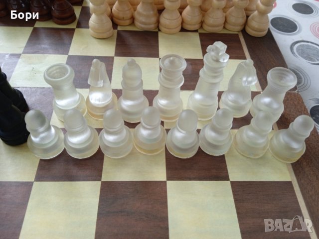 Немски шах дървена кутия,стъклени и дървени фигури, снимка 8 - Шах и табла - 37792878