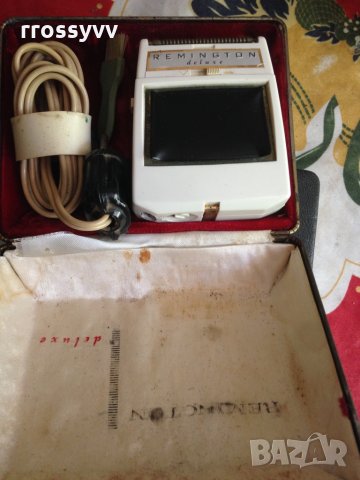 Стари самобръсначки remington-2бр