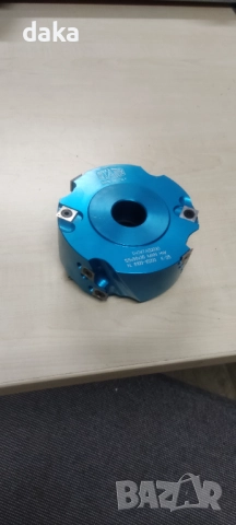 Спираловидна фалцова фрезова глава