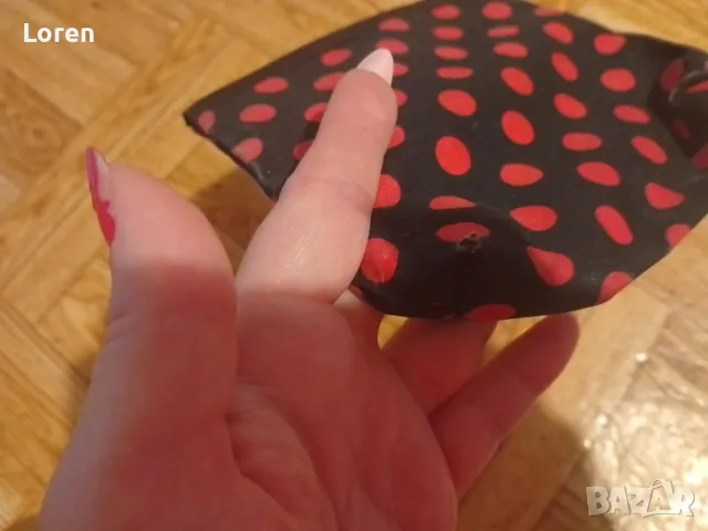 Подарявам черно портмоне на червени точки, снимка 3 - Портфейли, портмонета - 49736403