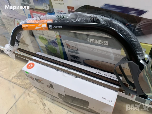 Fiskars лъков трион /Фиксирано острие, Дължина: 62 см/ За мека дървесина