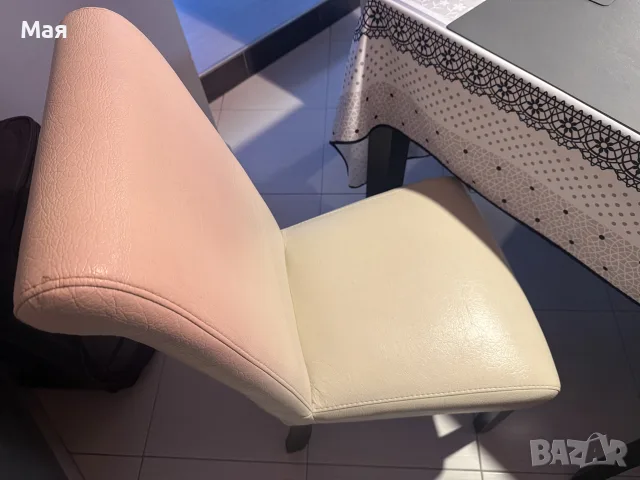 180 евро 6 броя кожени столове и калъфи за тях
, снимка 3 - Столове - 56136614