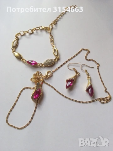 Комплект бижута: колие, обици и гривна , снимка 3 - Бижутерийни комплекти - 43300453