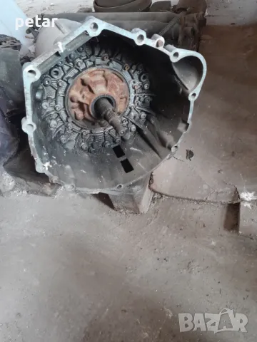 Мерцедес Е220 дизел, автоматик, снимка 3 - Автомобили и джипове - 27234196