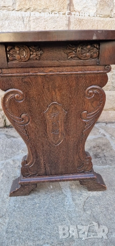 Винтидж дървена масичка, снимка 2 - Маси - 52617419