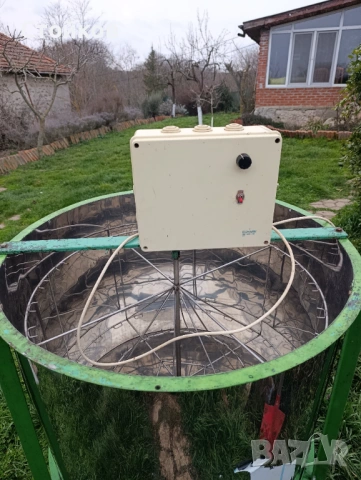 центрофуга за мед