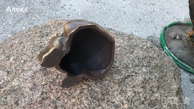 Чугунена масивна жаба 900гр, снимка 5 - Градински мебели, декорация  - 37065267