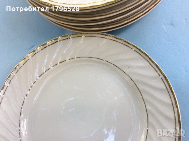 Порцеланова посуда златен кант, снимка 2 - Сервизи - 24278516