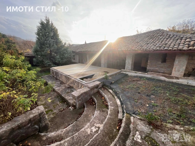 Две каменни къщи в един двор с басейн и параклис, снимка 11 - Къщи - 52690193